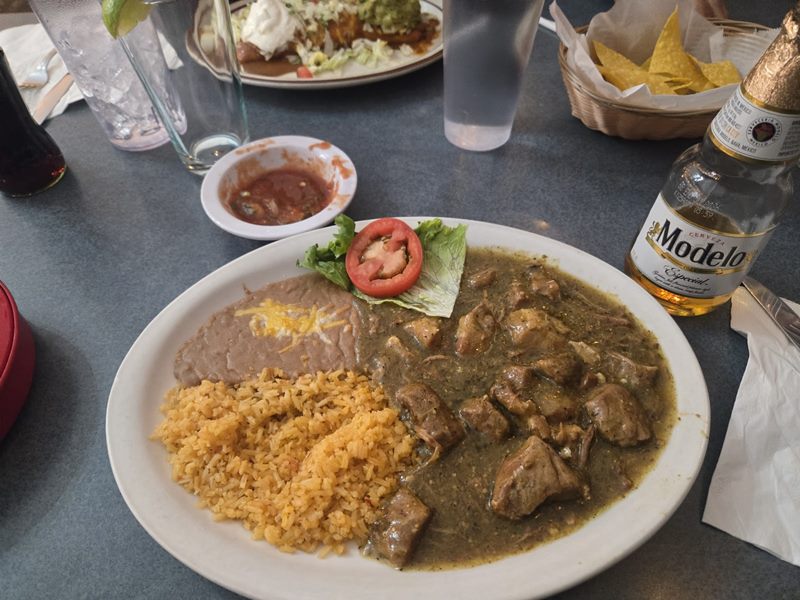 Pueblo Lindo food